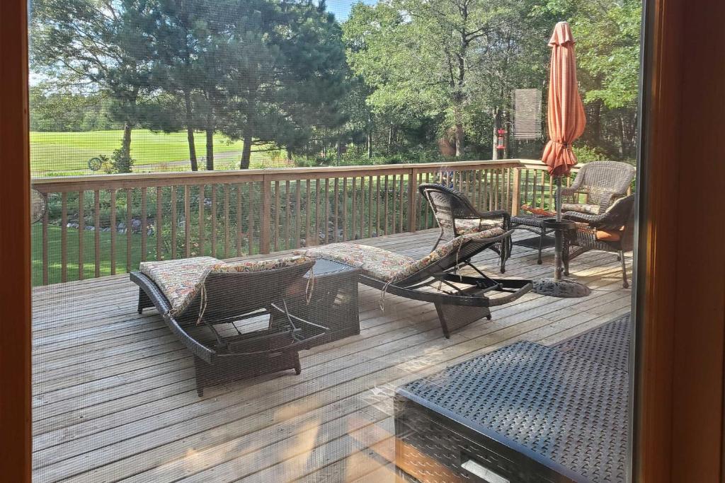 Exceptional Home with Deck about 3 Miles to Sand Valley - image 7