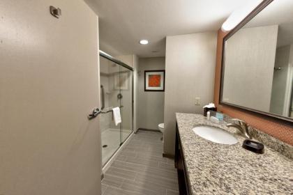 Hampton Inn Neptune - image 13