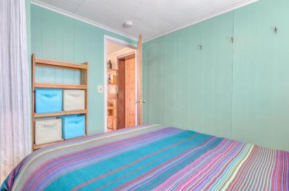 Blue Beach Cottage - image 13