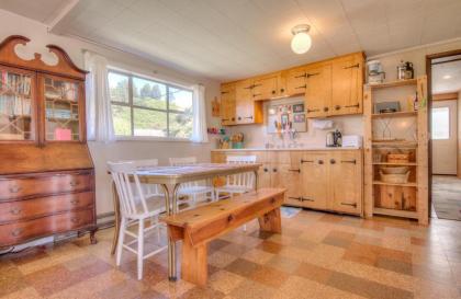 Blue Beach Cottage - image 8