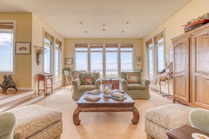 Oceanfront Retreat - image 9