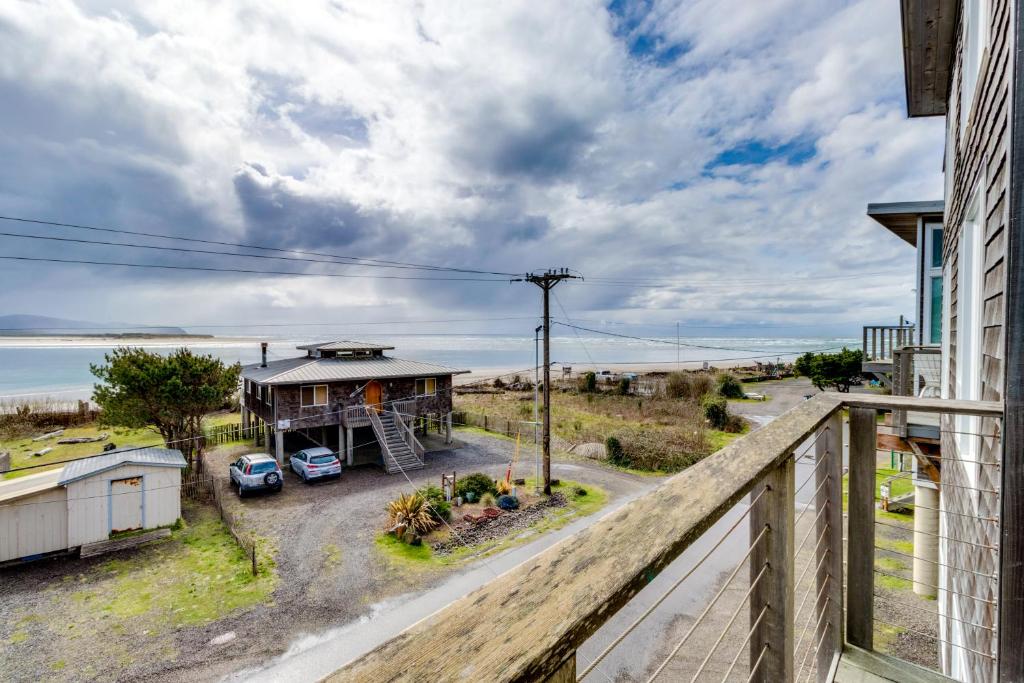 Netarts Bay and Ocean Views - main image