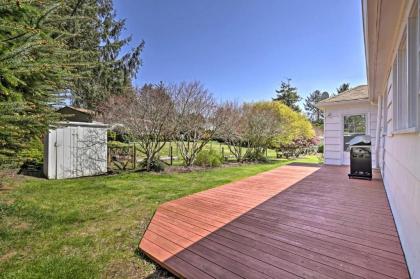 Netarts Cozy Coastal Cottage with Deck Near Portland! - image 10