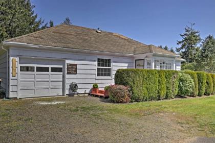 Netarts Cozy Coastal Cottage with Deck Near Portland! - image 13