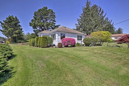 Netarts Cozy Coastal Cottage with Deck Near Portland! - image 8