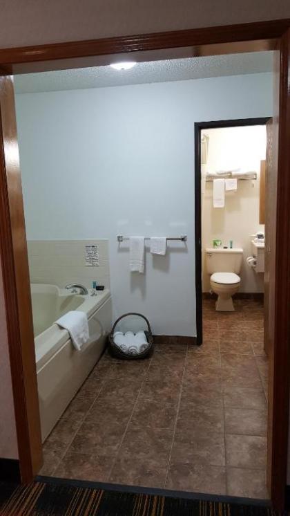 Americas Best Value Inn and Suites - Nevada - image 10