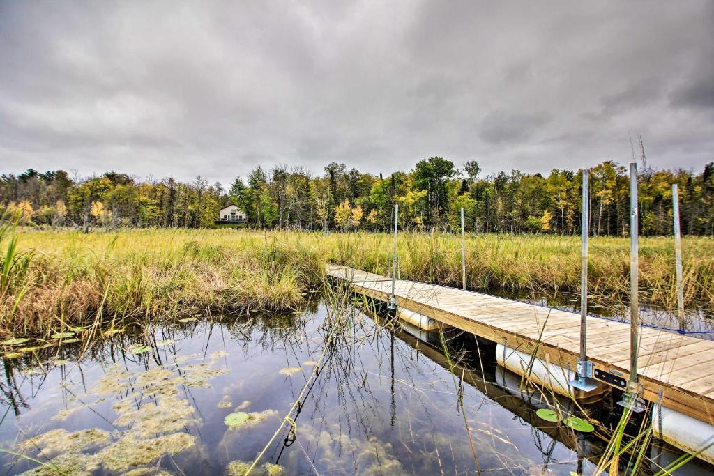 Lakefront Cabin with Private Deck Dock and Fire Pit! - image 4