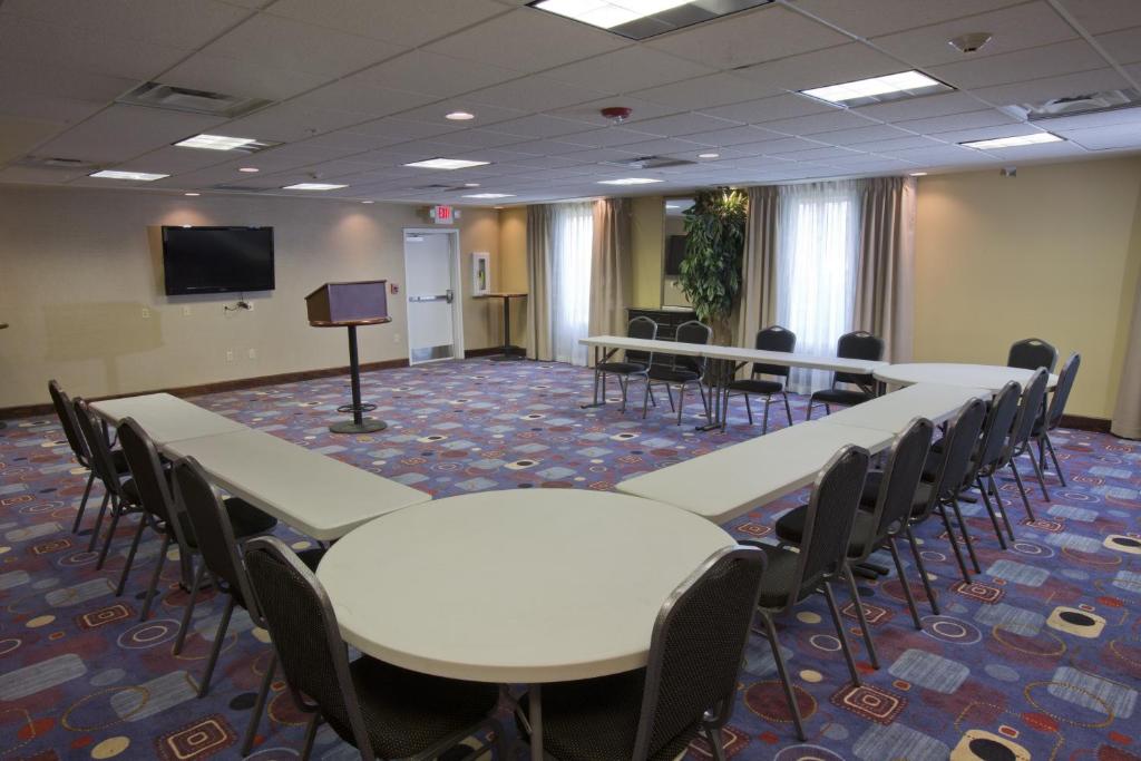 Holiday Inn Express New Albany an IHG Hotel - image 7