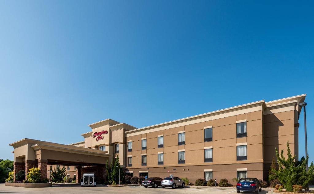 Hampton Inn New Albany - main image