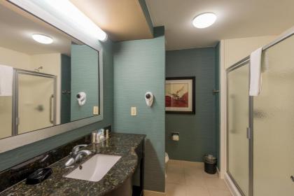 Hampton Inn New Albany - image 13