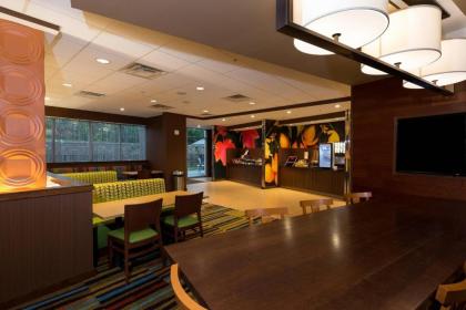 Fairfield Inn & Suites by Marriott Detroit Chesterfield - image 4