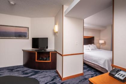 Fairfield Inn and Suites by Marriott New Bedford - image 14