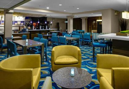 Courtyard by Marriott New Bern - image 11