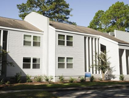 Scenic Villa along Neuse River in New Bern   One Bedroom Villa #1 New Bern