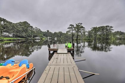 Cottage with Patio and Shared Waterfront Perks New Bern North Carolina