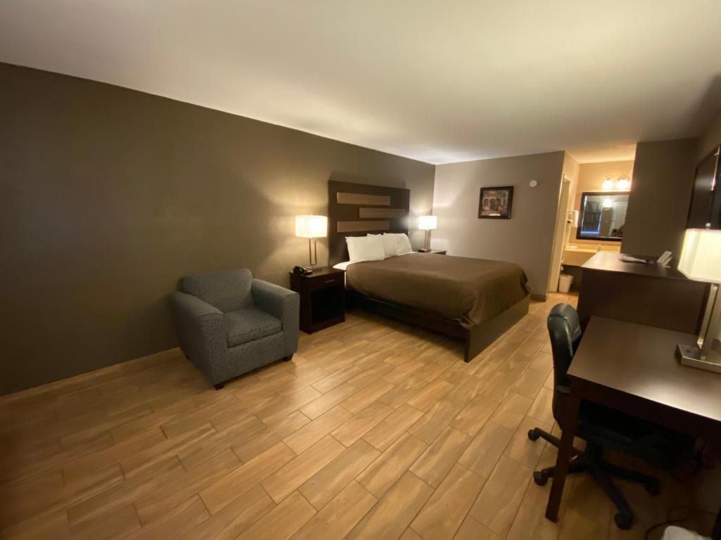 Americas Best Value Inn New Boston - image 6