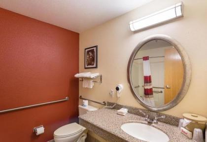 Red Roof Inn New Braunfels - image 3