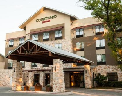 Courtyard by Marriott New Braunfels River Village - image 2