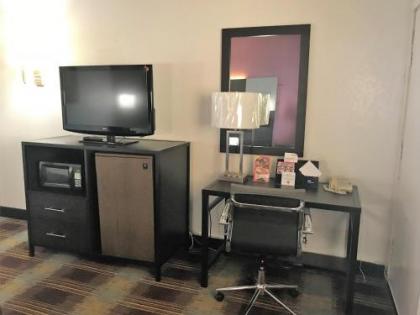 Travelodge by Wyndham New Braunfels - image 2