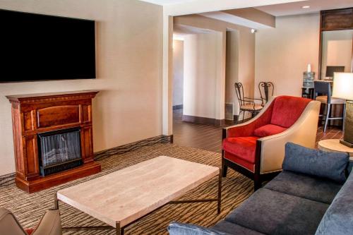 Comfort Suites New Braunfels - image 4