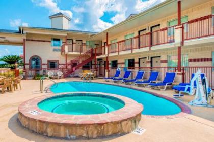 SureStay Hotel by Best Western New Braunfels - image 2