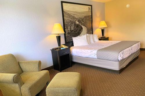 SureStay Hotel by Best Western New Braunfels - image 3