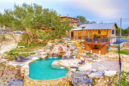 Premier Hill Country Retreat w/ Pool-Hot Tub-Views - image 5