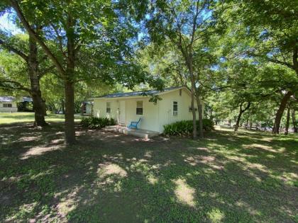 Riverfront Cottage - Guadalupe River Front - image 13