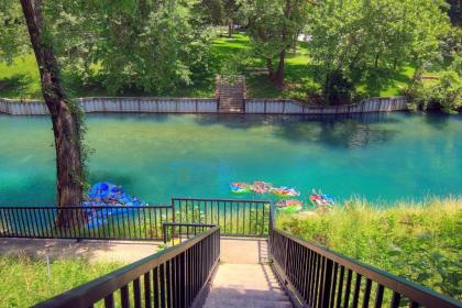 The Iron Cactus Condo on the Comal CW C102 - image 6