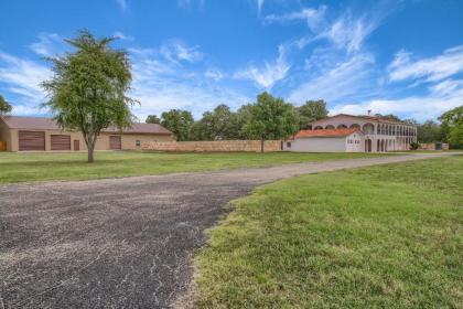 Hill Country Retreat BR 2230 - image 13