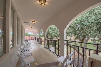 Hill Country Retreat BR 2230 - image 6