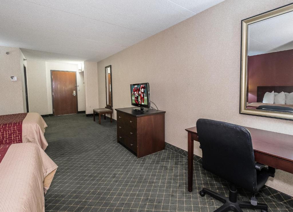 Red Roof Inn Hartford- New Britain - image 4