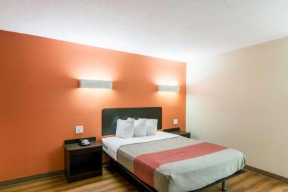 Motel 6 New Brunswick - image 14