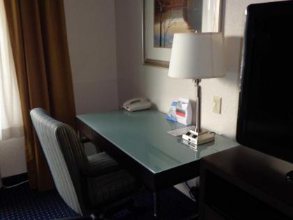 Holiday Inn Express & Suites New Buffalo MI an IHG Hotel - image 11