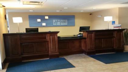 Holiday Inn Express & Suites New Buffalo MI an IHG Hotel - image 3