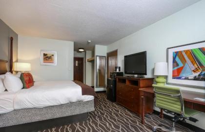 SureStay Hotel by Best Western New Buffalo - image 10