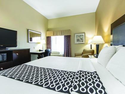 La Quinta by Wyndham Houston New Caney - image 7