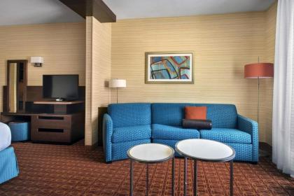 Fairfield Inn & Suites by Marriott New Castle - image 8