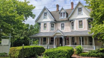 Garden and Sea Inn New Church Virginia