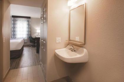 La Quinta by Wyndham New Cumberland - Harrisburg - image 9