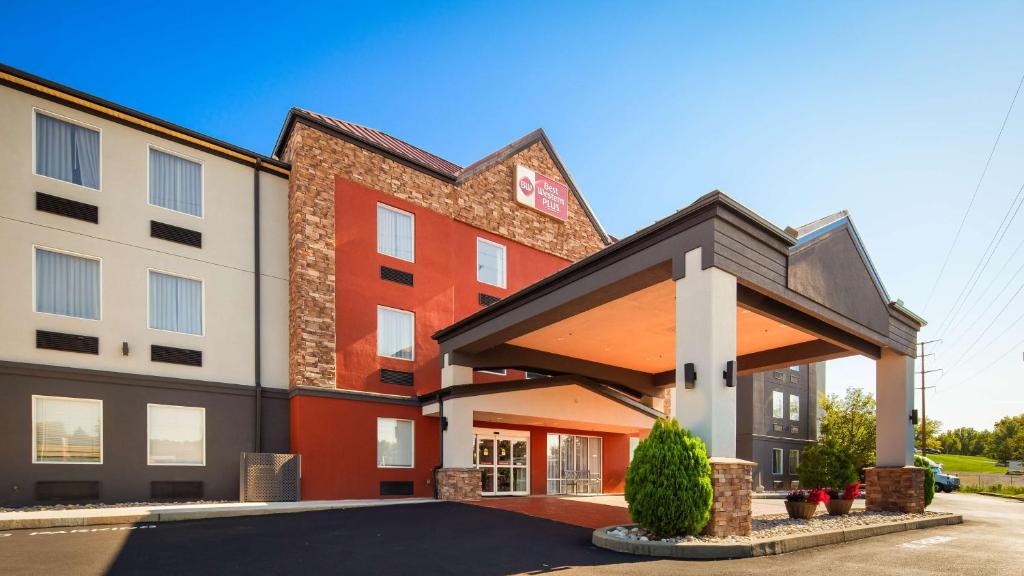 Best Western Plus New Cumberland - main image