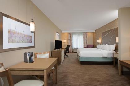 Holiday Inn Express & Suites New Cumberland an IHG Hotel - image 14