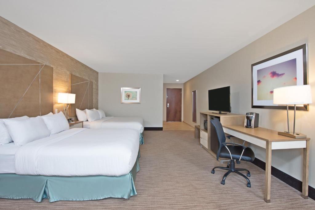 Holiday Inn Express & Suites New Cumberland an IHG Hotel - image 7