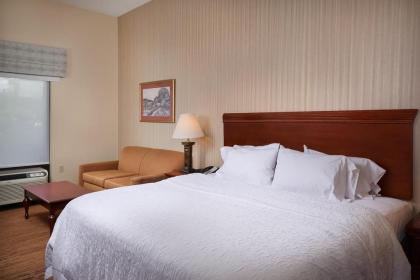 Hampton Inn Shrewsbury - image 9