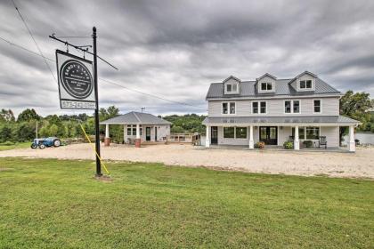 Lakefront Studio Guest Home on Hermann Wine Trail! - image 11