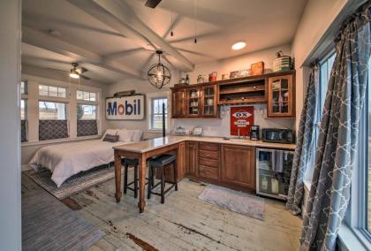 Lakefront Studio Guest Home on Hermann Wine Trail! - image 13