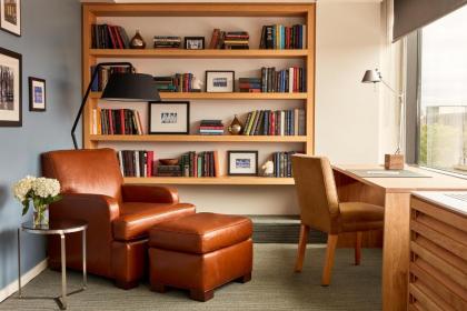 The Study at Yale Study Hotels - image 10