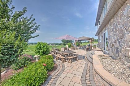 Hilltop Scenic View Lodging in New Holland! - image 11