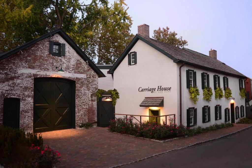 Carriage House New Hope - image 4