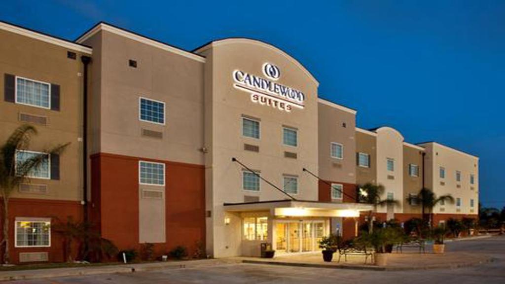 Candlewood Suites New Iberia an IHG Hotel - image 2